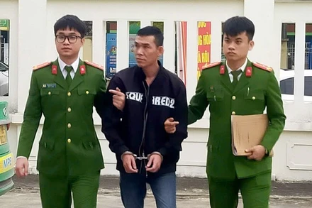 Công an bắt giữ đối tượng trong đường dây buôn bán ma túy liên tỉnh.