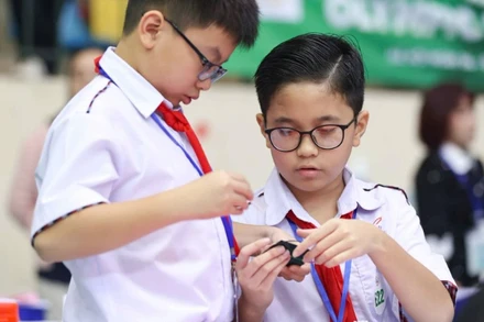 Có 90 đội thi xuất sắc nhất lọt vòng Chung kết HNUE Olympic STEM 2025. (ẢNH: THANH TÙNG)