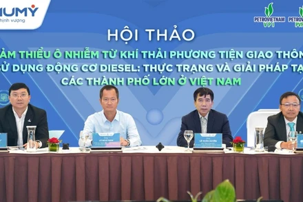 Ban điều hành hội thảo. (Ảnh: TL)