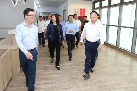 Phó Thủ tướng Chính phủ Lê Thành Long cùng đoàn công tác kiểm tra thực tế thi công các hạng mục xây lắp Dự án Cơ sở 2 của Bệnh viện Bạch Mai và Việt Đức.