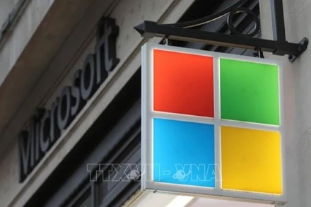 Biểu tượng Microsoft tại London, Anh. Ảnh tư liệu: THX/TTXVN