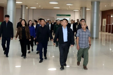 Phó Thủ tướng Chính phủ Lê Thành Long kiểm tra, đôn đốc công trình Dự án đầu tư xây dựng Cơ sở 2 Bệnh viện Hữu nghị Việt Đức và Bệnh viện Bạch Mai tại Ninh Bình.