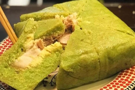 Người mắc đái tháo đường mỗi lần chỉ nên ăn khoảng 50–70g, tương đương 1/8 chiếc bánh chưng hoặc 1 khoanh bánh tét nhỏ. (Ảnh minh họa)