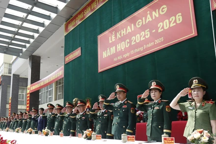 Các đại biểu tham dự lễ khai giảng năm học 2025-2026 tại Học viện Quân y.