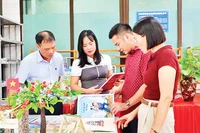 Những bài dự thi Đại sứ Văn hóa đọc năm 2025 chất lượng tốt được trưng bày tại Thư viện tỉnh Thái Nguyên để phục vụ bạn đọc, truyền cảm hứng đọc sách.