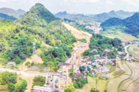 Các nhà thầu huy động tổng lực lao động và thiết bị máy móc để bảo đảm tiến độ về đích cuối năm 2025.