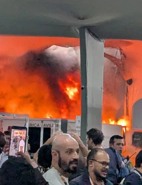 Hỏa hoạn tại khu triển lãm Cop30 khiến hàng trăm đại biểu phải sơ tán