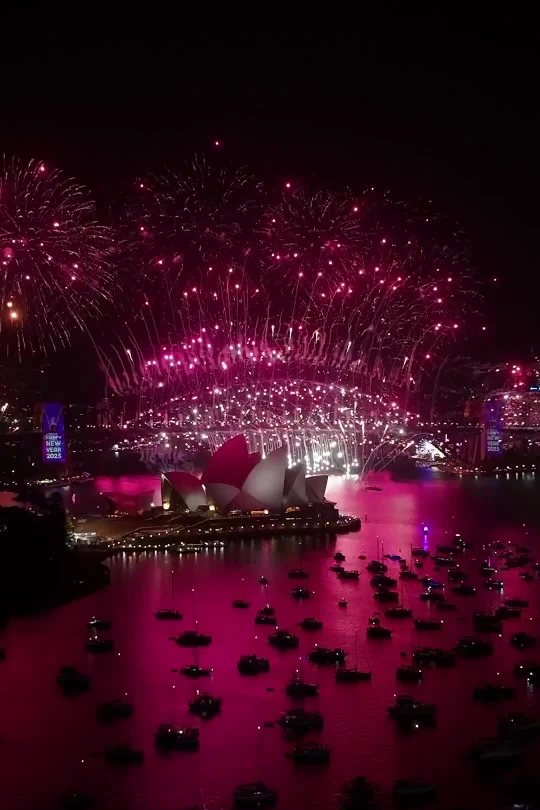 Màn pháo hoa chào đón năm mới 2026 tại Sydney