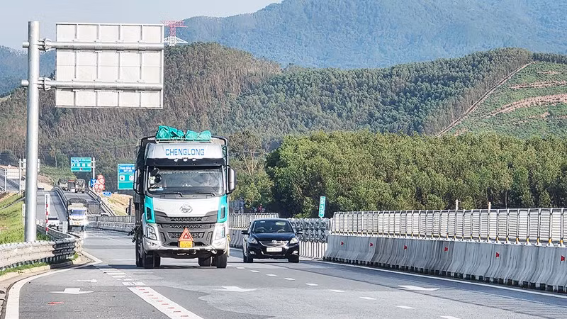 Năm 2025, đầu tư công cả nước đã giải ngân hơn 755 nghìn tỷ đồng, đạt 83,7% kế hoạch. Ảnh: BẮC SƠN