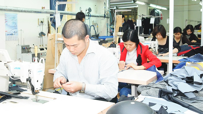 Các doanh nghiệp dệt may tận dụng các hiệp định thương mại để mở rộng thị trường xuất khẩu. Ảnh: NAM NGUYỄN