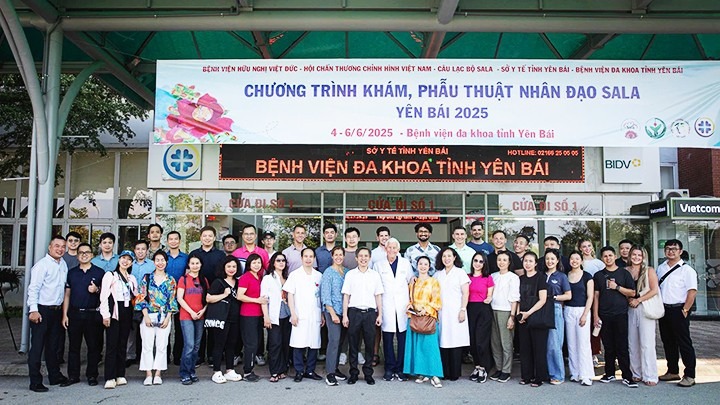 CLB nhân đạo Sala trong chuyến khám, chữa bệnh tại Yên Bái.