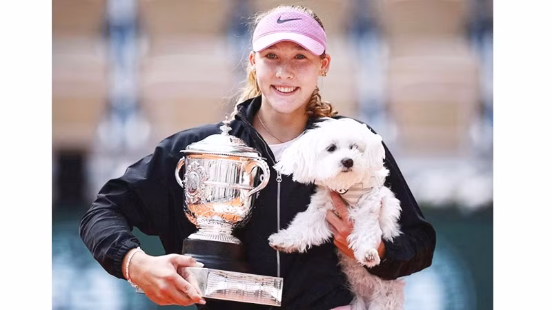 Mirra Andreeva trở thành nhà vô địch Grand Slam đầu tiên thuộc thế hệ sinh sau năm 2005.