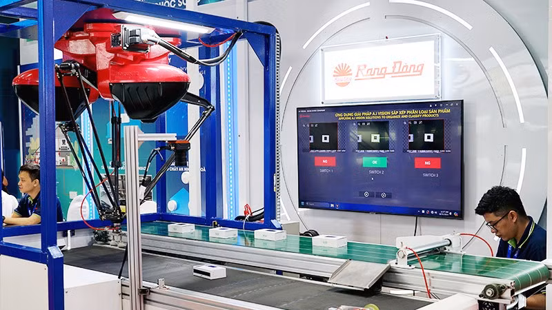 Các phần mềm quản lý là tài sản là bản quyền của doanh nghiệp. Ảnh: NGUYỆT ANH