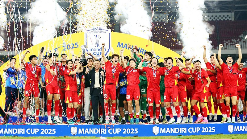 Đội tuyển U23 Việt Nam lần thứ ba liên tiếp vô địch Đông Nam Á