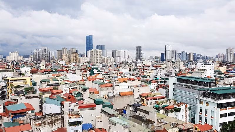 Một góc nội đô Hà Nội. Ảnh: NAM HẢI