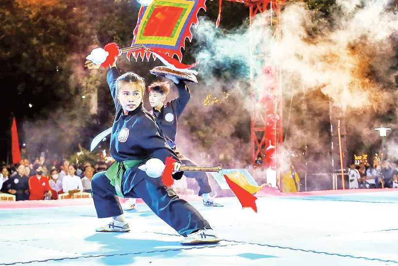 Biểu diễn võ cổ truyền Bình Định. Ảnh: QN