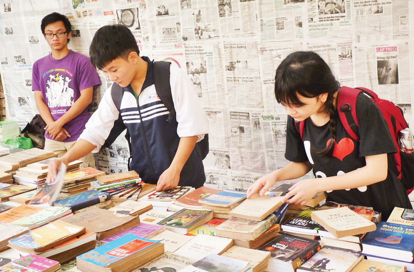Nhiều bạn trẻ vẫn đang nuôi dưỡng tình yêu với văn hóa đọc. Ảnh trong bài: Văn Học 