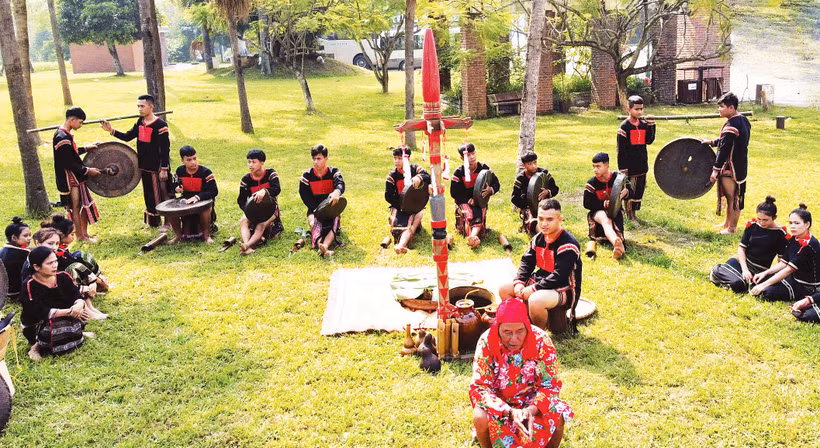 Lễ cúng sức khỏe là một nghi lễ quan trọng trong đời sống tín ngưỡng của đồng bào dân tộc Ê Đê.
