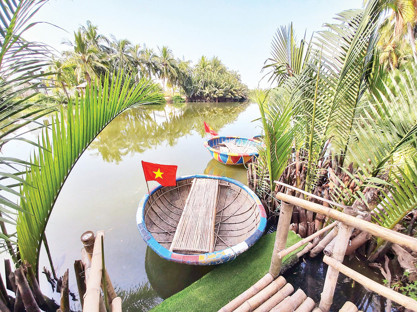 Những bến nhỏ ven sông Đò mang đến trải nghiệm riêng khác cho du khách.