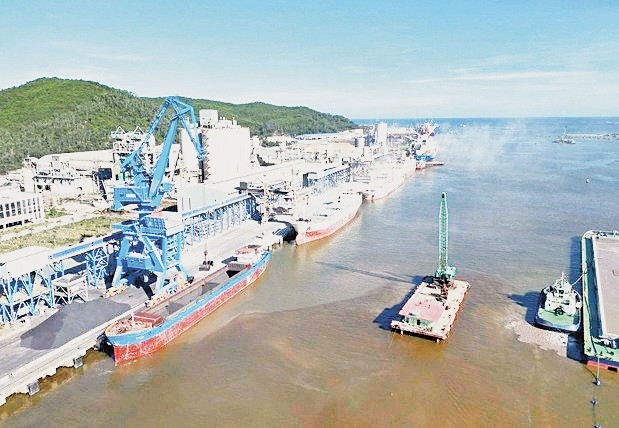 Cảng biển tại Khu kinh tế Nghi Sơn.