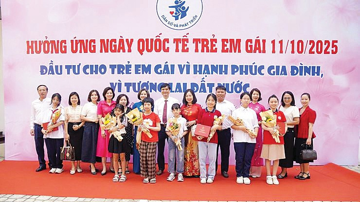 Đại biểu tham dự Hội nghị.