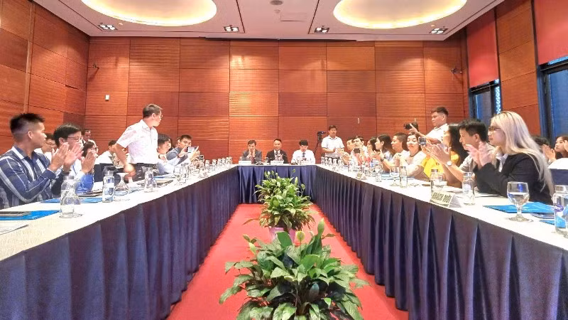 Đại biểu tham dự hội thảo “Mô hình kinh tế tuần hoàn: Hiệu quả cho doanh nghiệp và môi trường”.