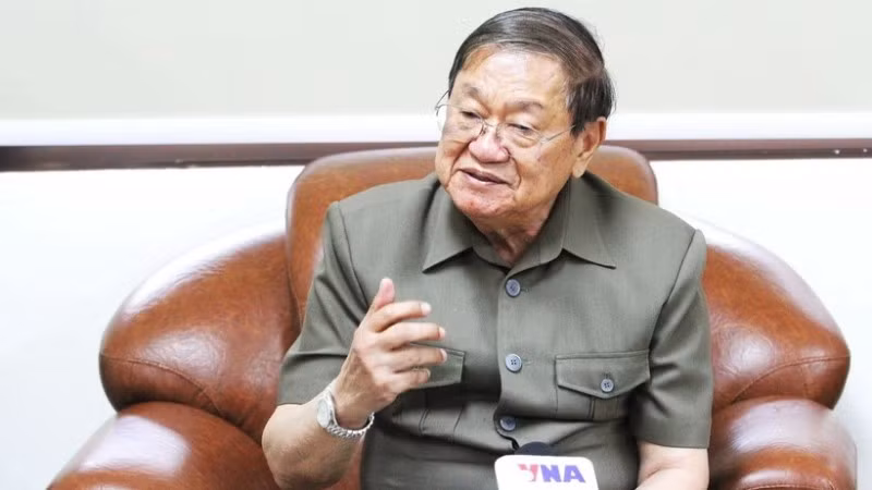 Ông Khieu Kanharith - Cố vấn tối cao trực tiếp của Quốc vương, Nghị sĩ Quốc hội Campuchia - trả lời phỏng vấn TTXVN. (Ảnh: TTXVN)