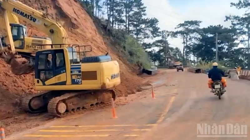 Từ 9 giờ sáng 11/12, thông tuyến trở lại đèo D'Ran, cùng với đèo Prenn, Mimosa cũng đã cho phép lưu thông trở lại, hiện cửa ngõ vào Đà Lạt cơ bản thông suốt.
