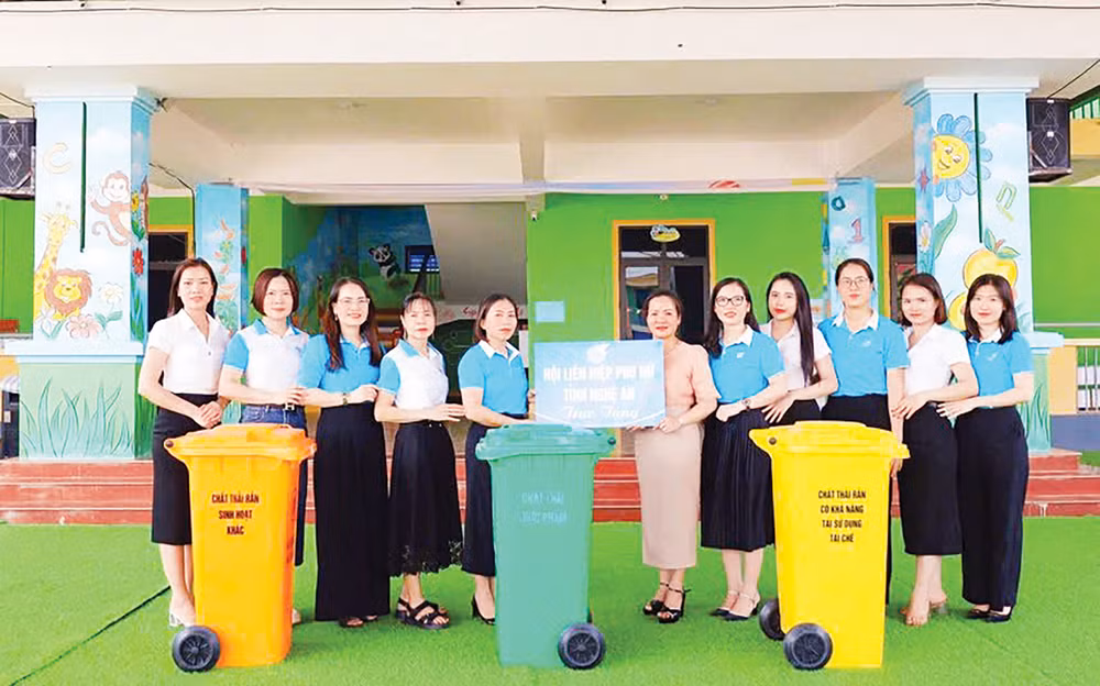 1-hanh-trinh-15-nam-2.jpg