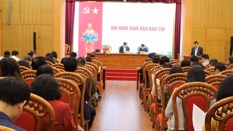Toàn cảnh hội nghị. 