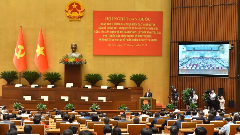 Hội nghị toàn quốc quán triệt, triển khai thực hiện Nghị quyết số 66-NQ/TW và Nghị quyết số 68-NQ/TW của Bộ Chính trị. (Ảnh: ĐĂNG KHOA-THÙY CHI)