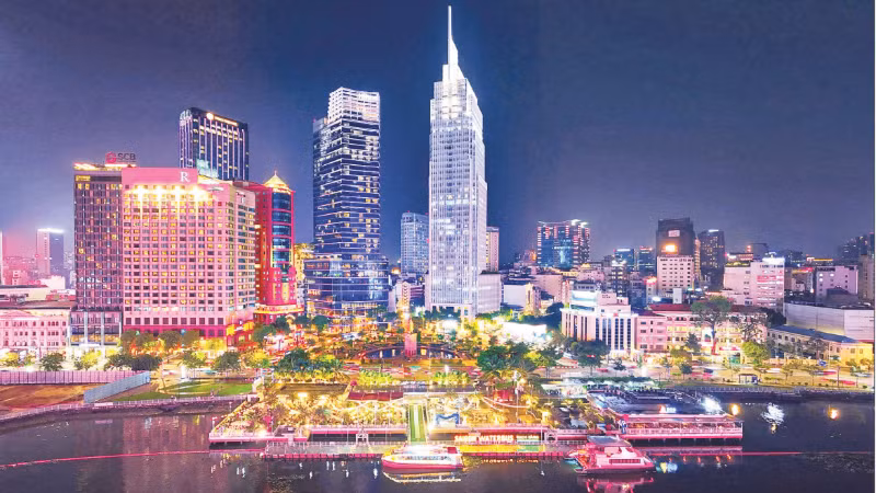 Thành phố Hồ Chí Minh ngày càng phát triển văn minh, hiện đại. (Ảnh: THẾ ANH)