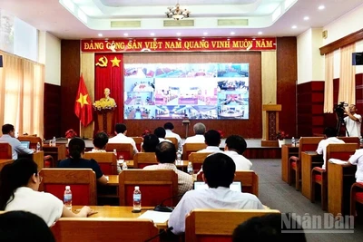 Quang cảnh buổi họp. (Ảnh: VŨ TÂN)