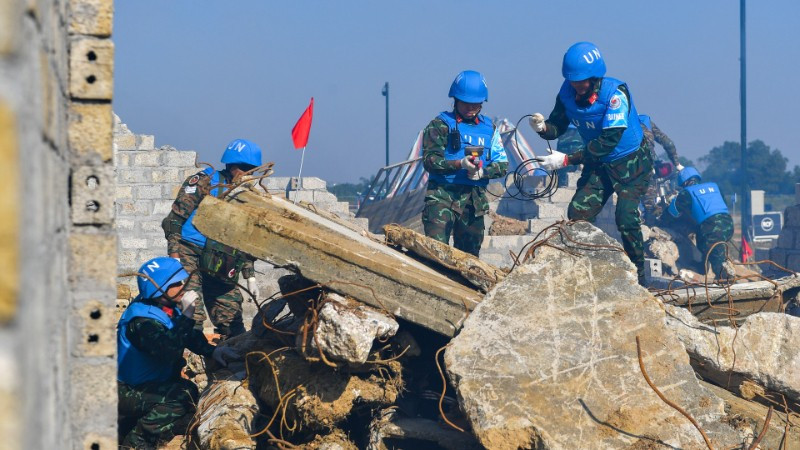 Các lực lượng của Đội cứu sập tham gia.