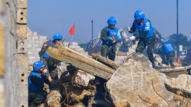 Các lực lượng của Đội cứu sập tham gia.