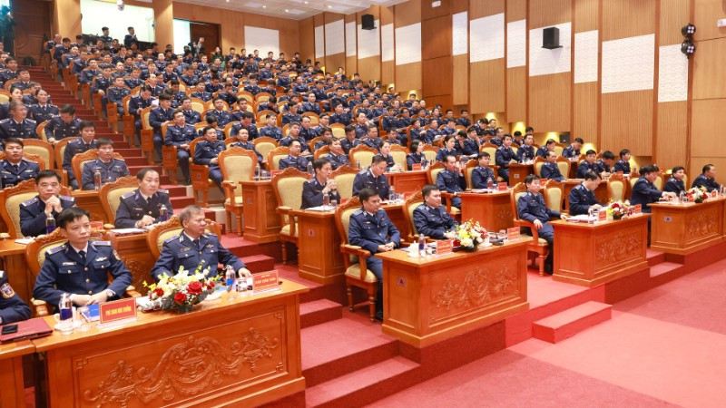 Các đại biểu tham dự hội nghị.