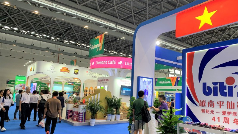 Gian hàng Việt Nam tại một hội chợ lớn ở Trung Quốc (Ảnh minh họa)