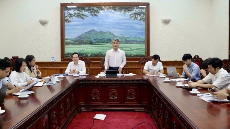 Thứ trưởng Tư pháp Nguyễn Thanh Tú chủ trì họp Hội đồng thẩm định.