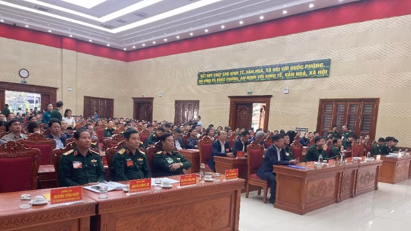 Các đại biểu dự lễ khai mạc diễn tập tác chiến phòng thủ khu vực năm 2025.