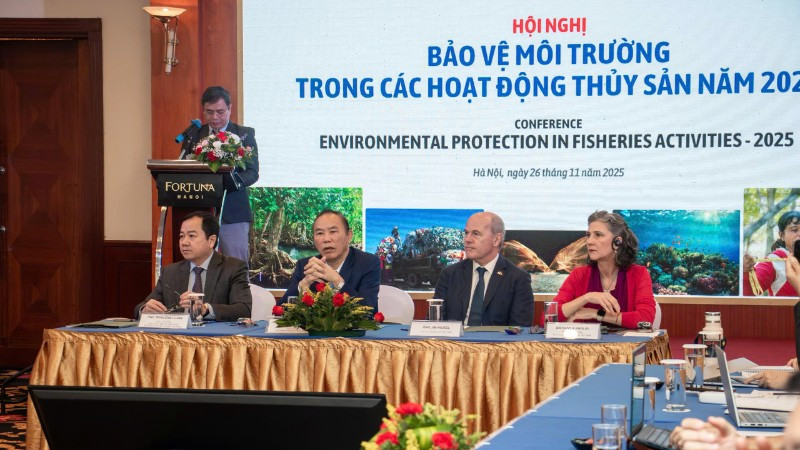 Các đại biểu chủ trì Hội nghị. (Ảnh: UNDP)