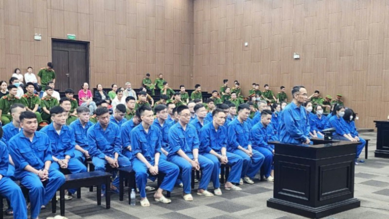 Các bị cáo tại phiên tòa.