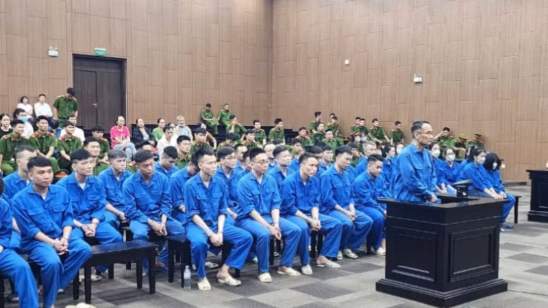 Các bị cáo tại phiên tòa.