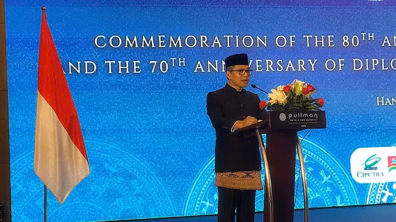 Đại sứ đặc mệnh toàn quyền nước Cộng hòa Indonesia tại Việt Nam Denny Abdi phát biểu tại Lễ kỷ niệm. (Ảnh: KHẮC KIÊN)