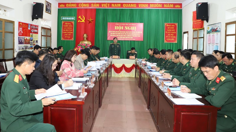 Thiếu tướng Nguyễn Trọng Thiện, Phó Chủ nhiệm Tổng cục Hậu cần-Kỹ thuật, làm Trưởng đoàn công tác.