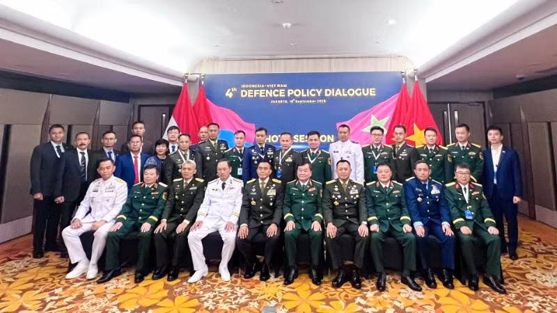 Các đại biểu tại Đối thoại Chính sách Quốc phòng Việt Nam–Indonesia lần thứ 4.