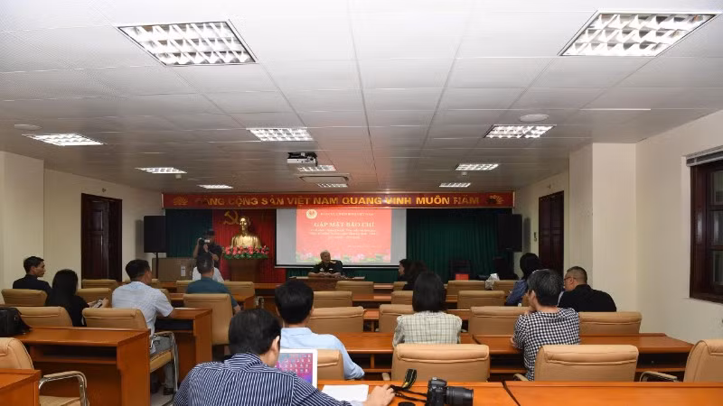 Toàn cảnh buổi gặp mặt báo chí.