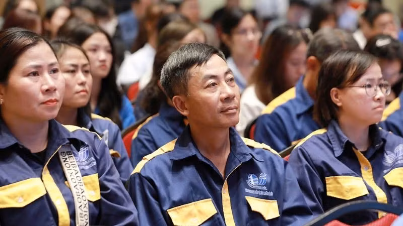 Đông đảo công nhân lao động ngành môi trường tham dự diễn đàn.