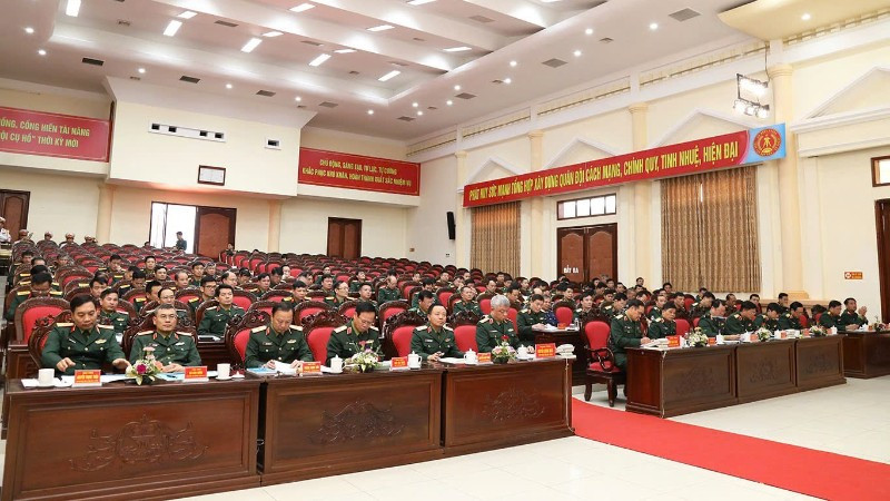 Các đại biểu dự hội nghị.