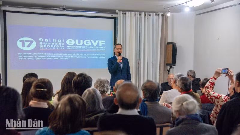 Ông Vương Hữu Nhân tái đắc cử Chủ tịch Hội người Việt Nam tại Pháp, nhiệm kỳ 2025-2028.