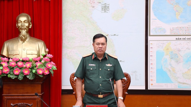 Thiếu tướng Huỳnh Tấn Hùng, Phó Chủ nhiệm Tổng cục Hậu cần-Kỹ thuật, phát biểu chỉ đạo tại buổi làm việc.